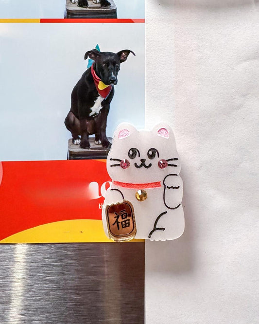 Lucky Cat Magnet/Brooch//Cat Design//Unique Gifts for Her