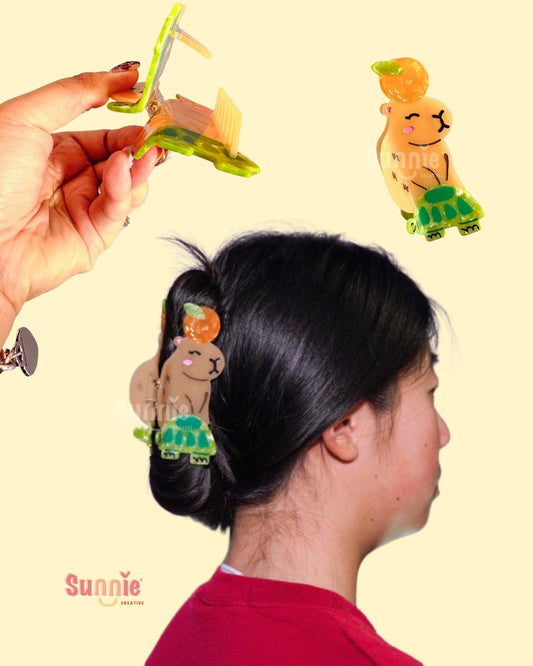 Cappy the Capybara Hair Claw Clip//Cute Animal Hair Accessory for Women//Stylish Chicken Lover Gift//Trendy Hair Claw/Gift for Fashion Lover