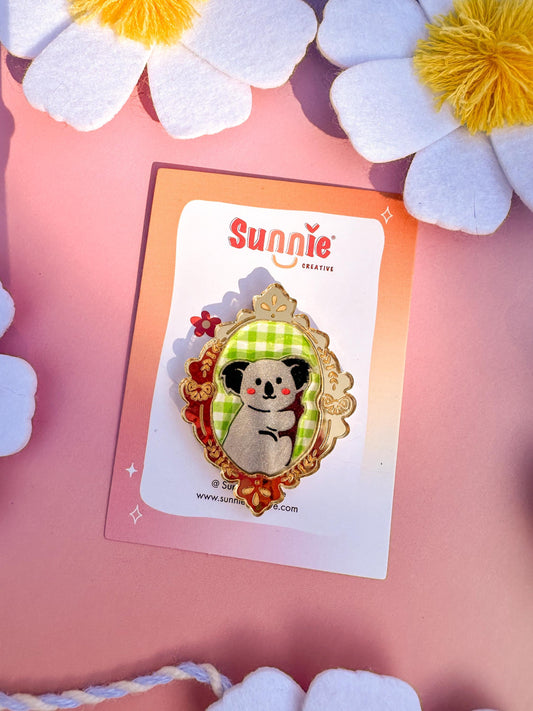 Summer Animal Portraits Frame Magnet/Brooch//Spring Animal Design//Unique Gifts for Her