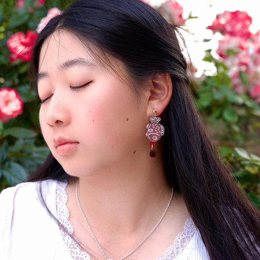 Sushi with Soy Sauce Earrings//Statement Earring//Acrylic Earrings //Asian Food Earrings//Japanese Fodd//sushi//Gift for Foodie