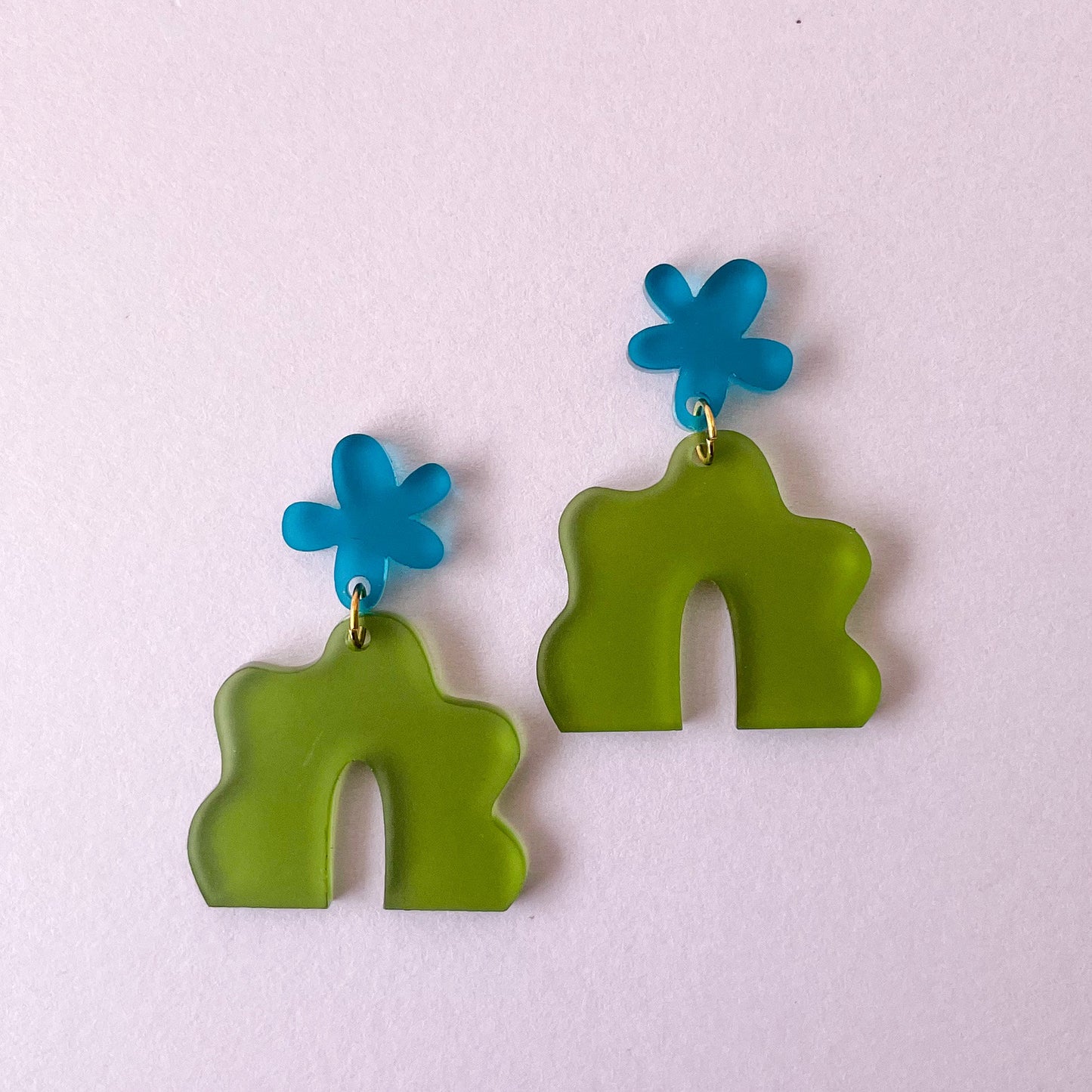 Flower Blob Arch//Statement Earring//Acrylic Earring//Blob Earring//Flower Arch Earring//Organic Shape Earring
