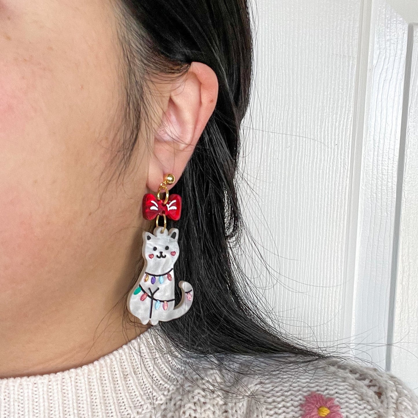 Holiday Cat Friends Earrings //Christmas Earring//Statement Earring//Acrylic Earring//Cat Earrings//Holiday Cats//Holiday Gift