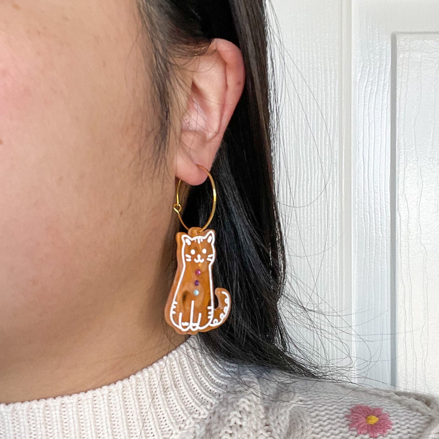 Holiday Cat Friends Earrings //Christmas Earring//Statement Earring//Acrylic Earring//Cat Earrings//Holiday Cats//Holiday Gift