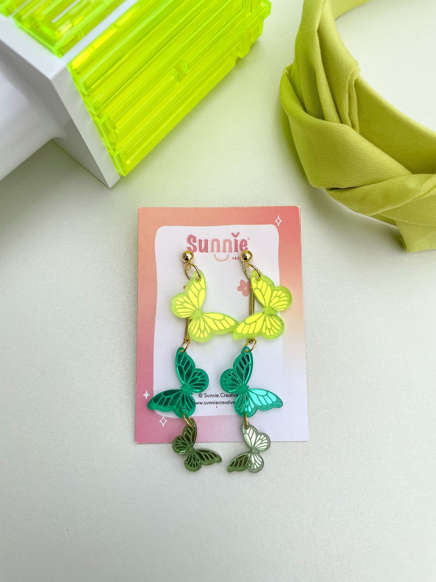 Ombre Green Kaleidoscope Butterfly//Spring Earring//Statement Earring//Acrylic Earring//Insects Earrings//NCT Earrings//NCT Dream Accessory