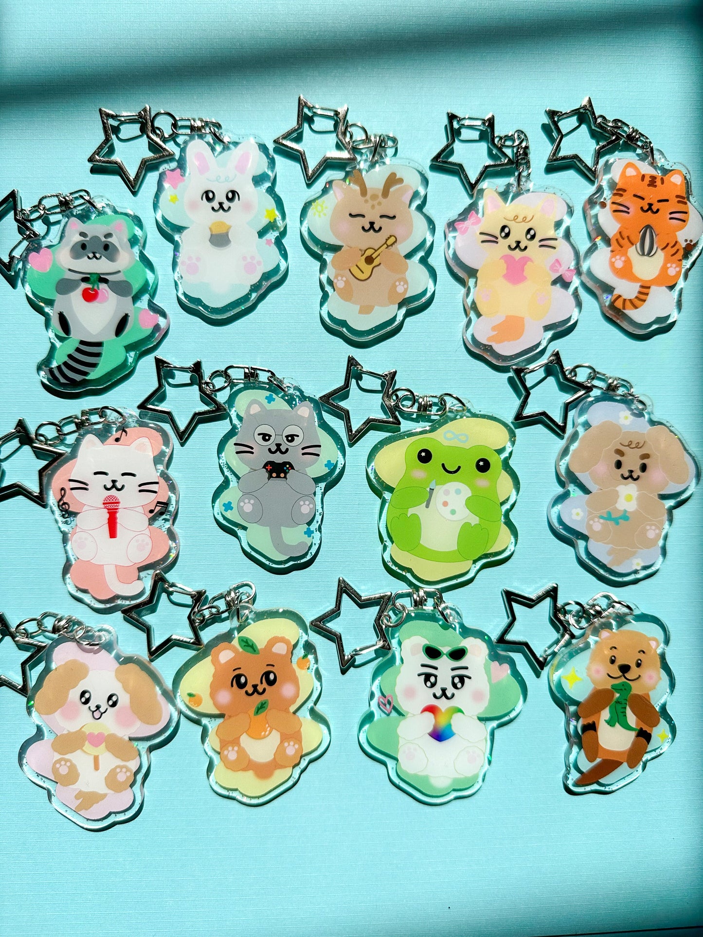 Animal Acrylic Keychain//Cartoon Art Style Double-Sided Epoxy Glitter Charm//Cute Animal Lover Gift//Seventeen-inspired Keychain//K-Pop
