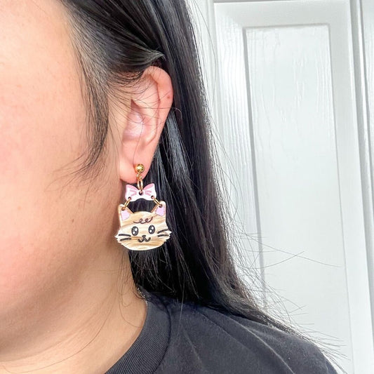 Cutie Cat Earrings//Cute Animal earrings//Cat jewelry//Seventeen-Inspired Kawaii Animal Earrings//K-Pop animal style jewelry