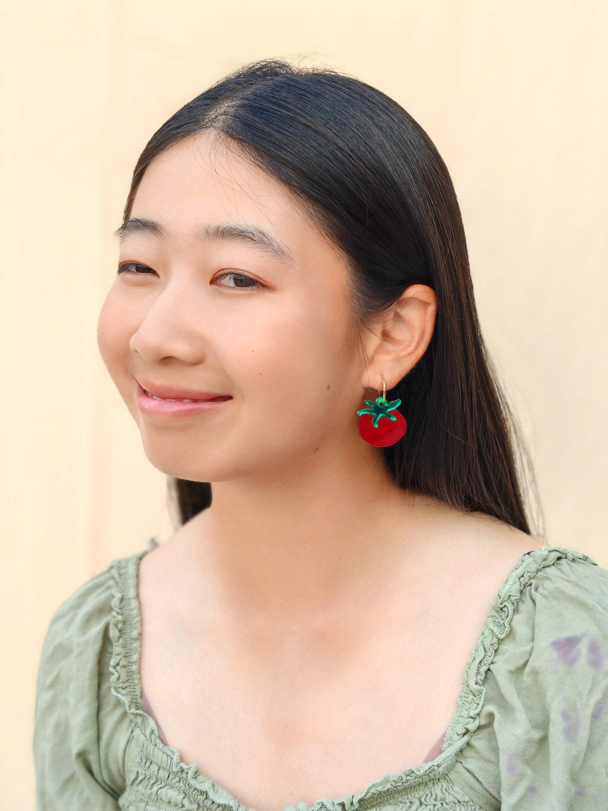 Mismatch Tomato Dangle//Statement Earring//Acrylic Earring//Vegetables Earrings//Summer Earrings