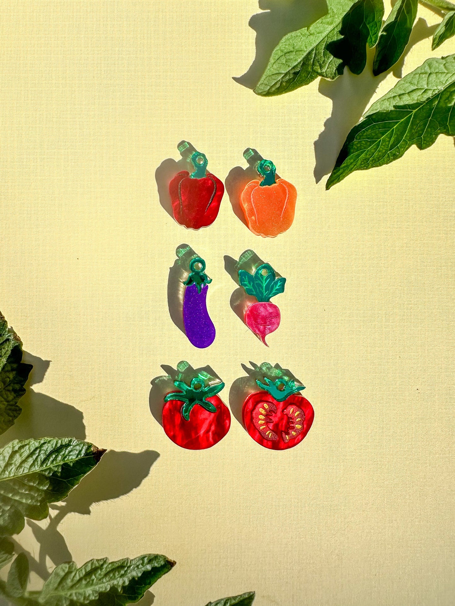 Mini Radish Dangle//Statement Earring//Acrylic Earring//Vegetables Earrings//Summer Earrings