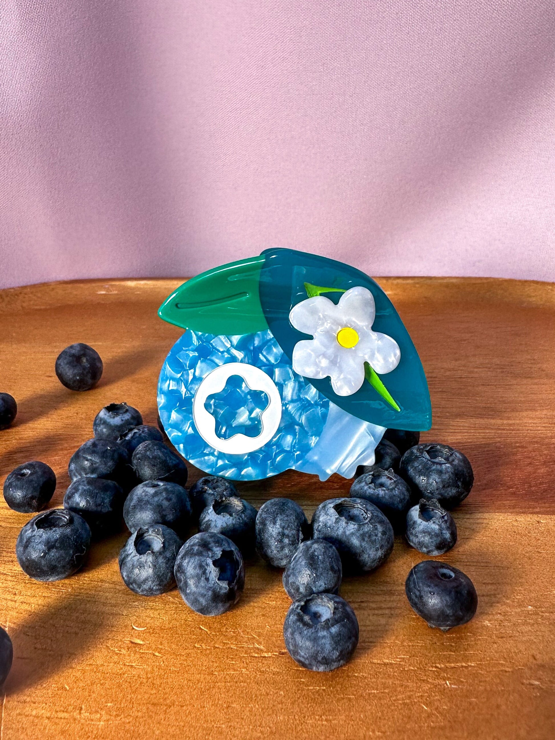 Blueberry Hair Claw Clip//Trendy Hair Claw//Fruit Hair Clip//Vibrant Fruit Design//Summer Hair Clip//Gift for Fashion Lover/Hair Accessories