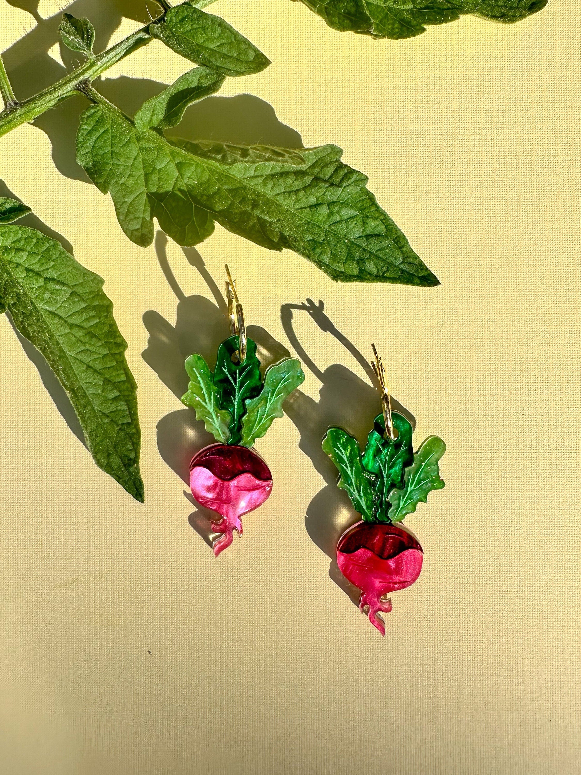 Ruby Radish Dangle – Sunnie Creative