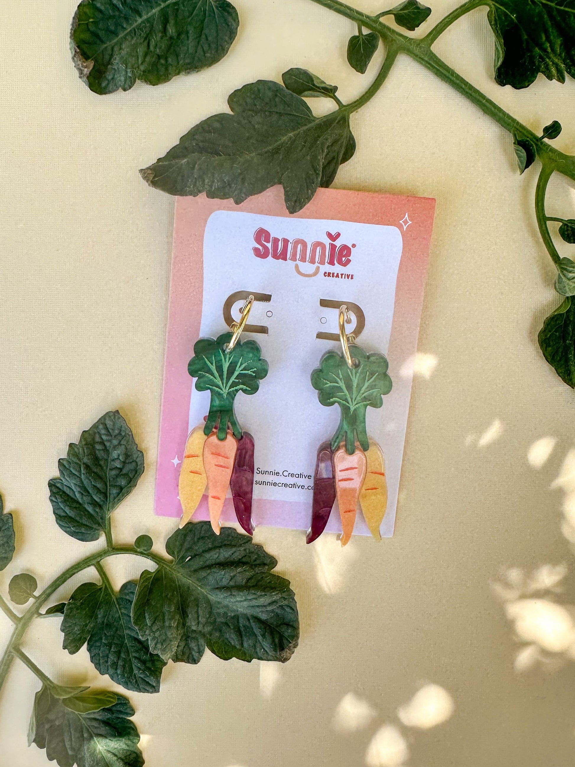 Rainbow Carrot Dangle//Statement Earring//Acrylic Earring//Vegetables Earrings//Summer Earrings