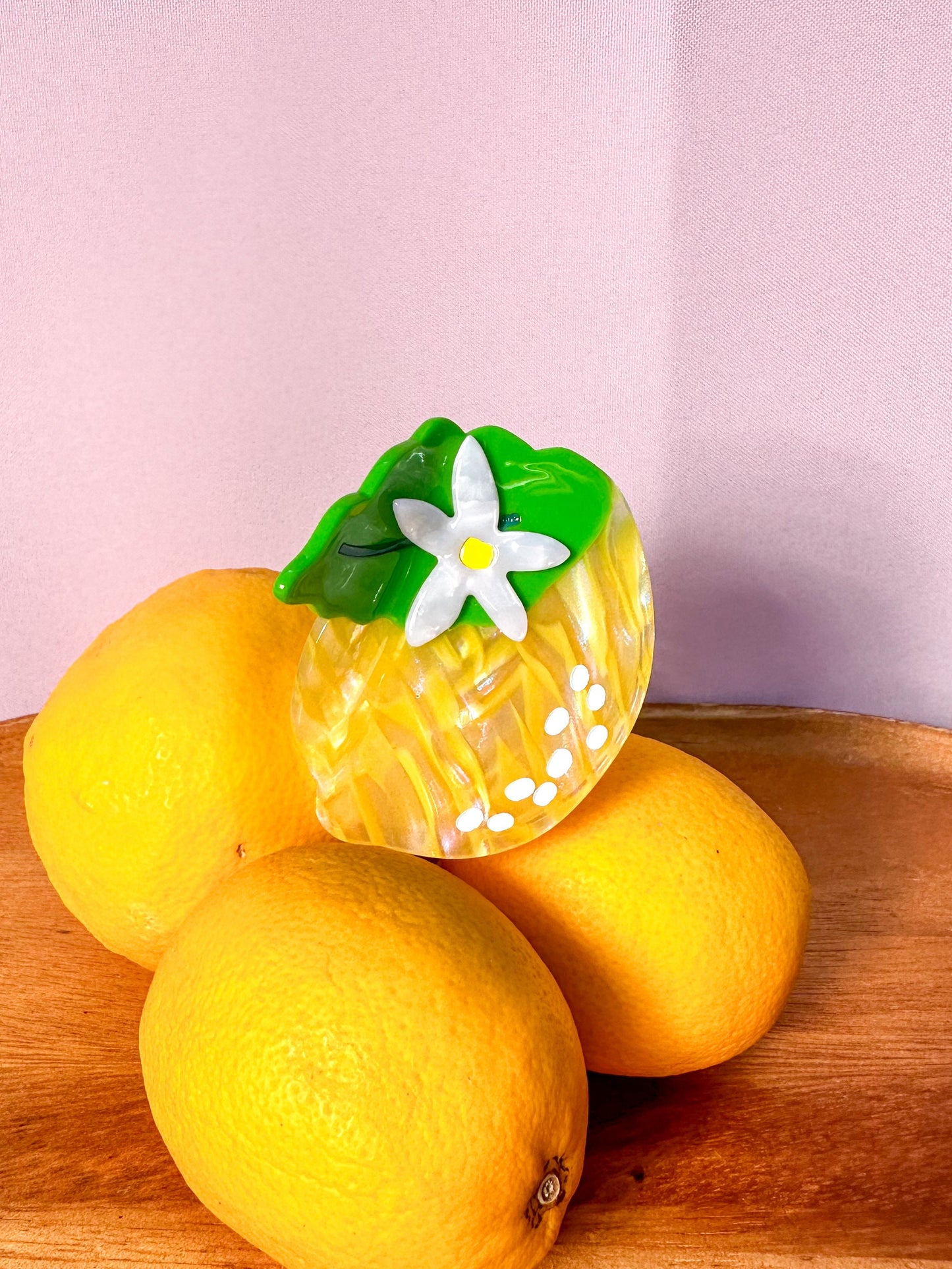 Lemon Hair Claw Clip//Trendy Hair Claw//Fruit Hair Clip//Vibrant Fruit Design//Summer Hair Clip//Gift for Fashion Lover//Hair Accessories