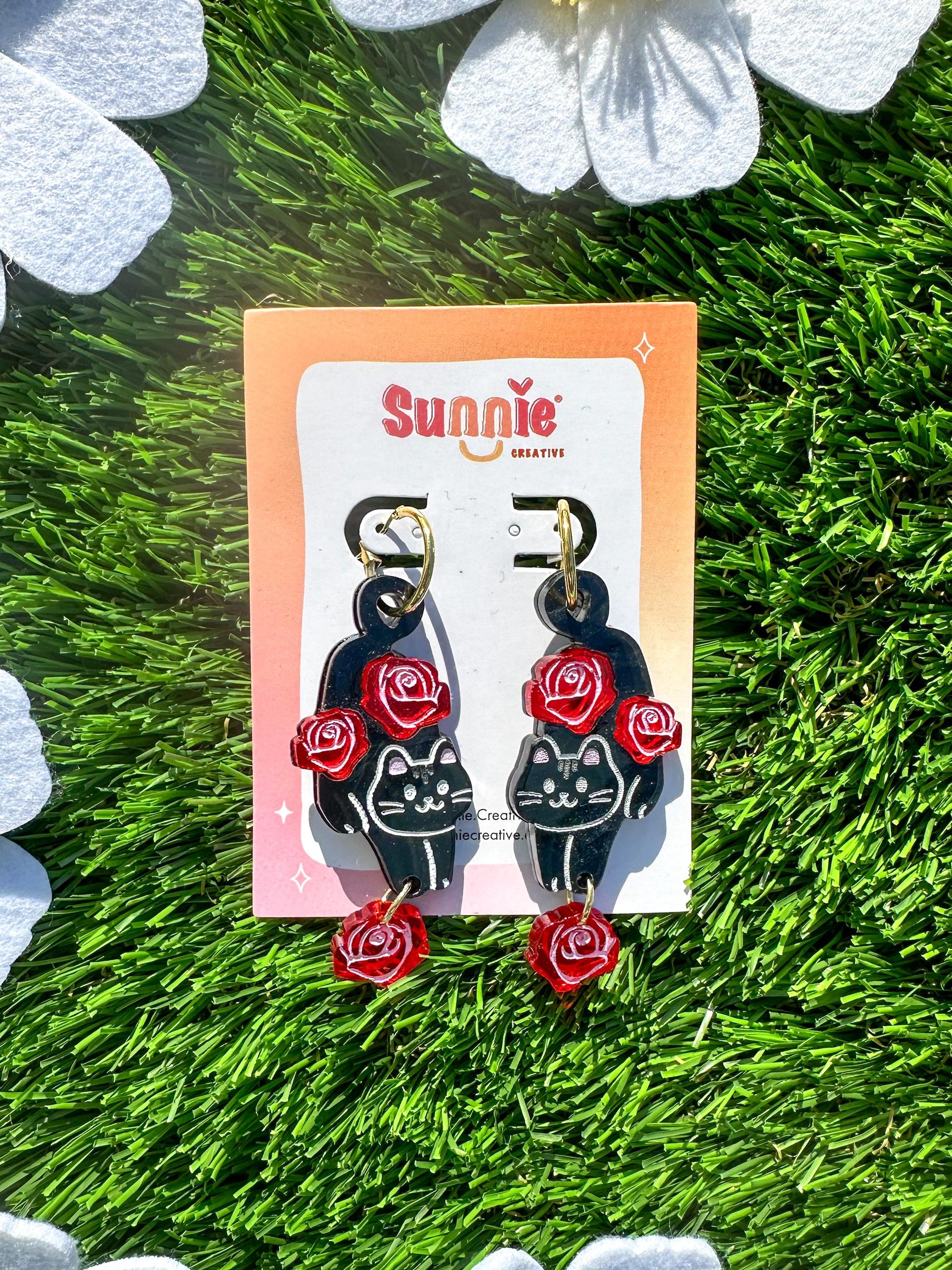 Black Cat with Rose Flower Earrings//Birth Month Flower//Lightweight Jewelry Gift for Cat Lovers//Unique Handmade Accessories//Cat Art