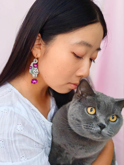 White Cat with Morning Glory Flower Earrings//Birth Month Flower//Lightweight Jewelry Gift for Cat Lovers//Unique Handmade Accessories