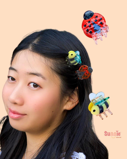 Mini Lady Bug Hair Claw Clip//Cute Lady Bug Hair Accessory for Women//Stylish Floral Gift//Trendy Hair Claw//Gift for Fashion Lover