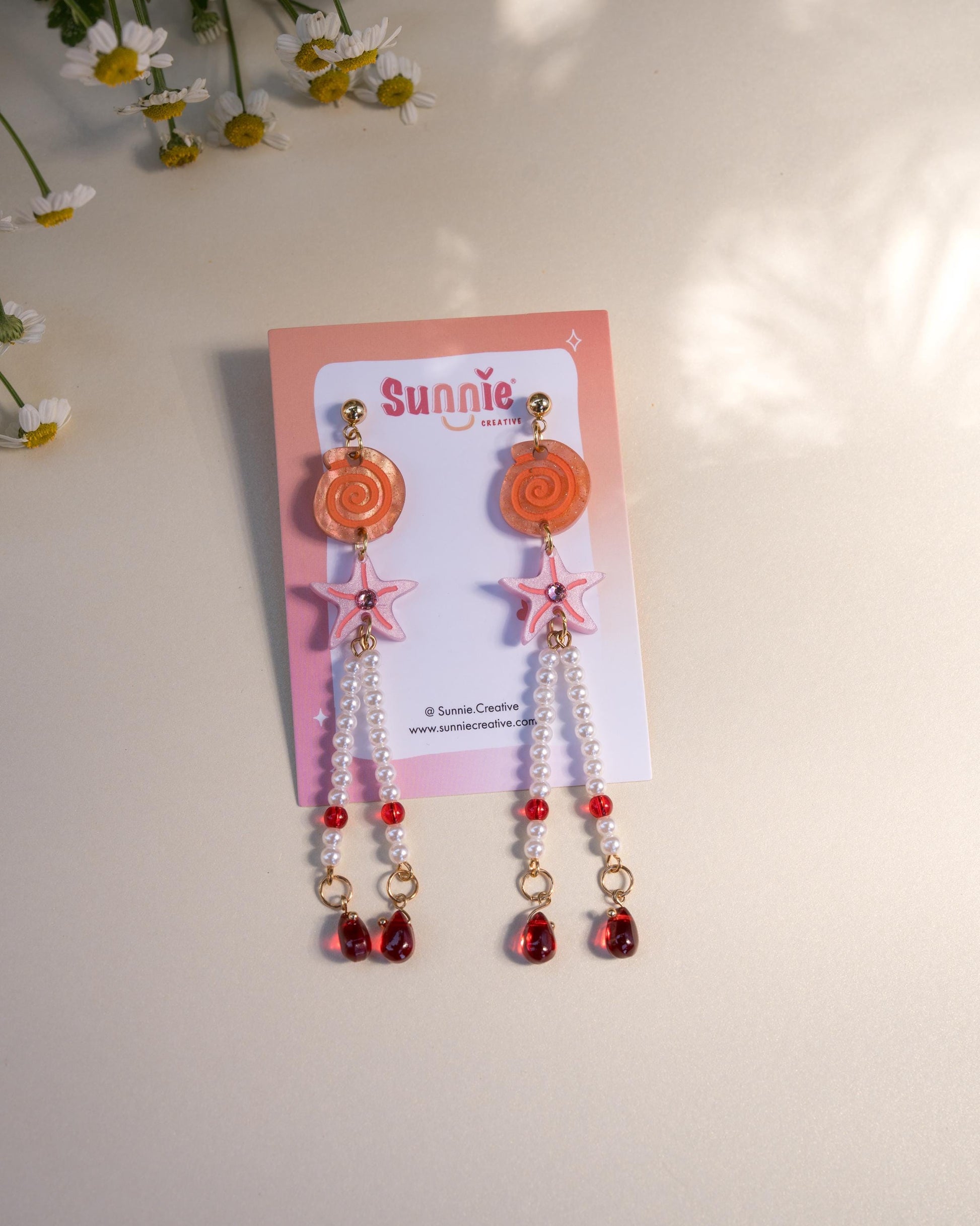 Summer Treasure Earrings//Seashell earrings//Statement Earring//Acrylic Earring//Summer Earrings//Summer Vibe
