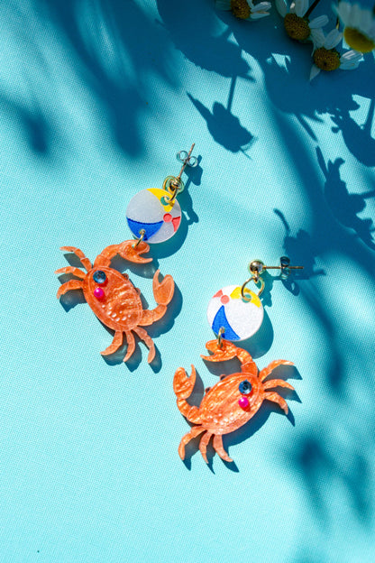 Beach Time Crab Earrings//Statement Earring//Acrylic Earring//Summer Earrings//Summer Vibe