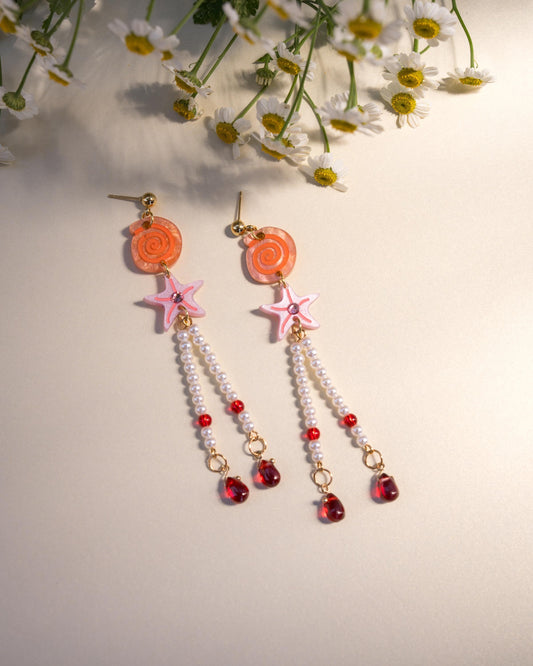 Summer Treasure Earrings//Seashell earrings//Statement Earring//Acrylic Earring//Summer Earrings//Summer Vibe