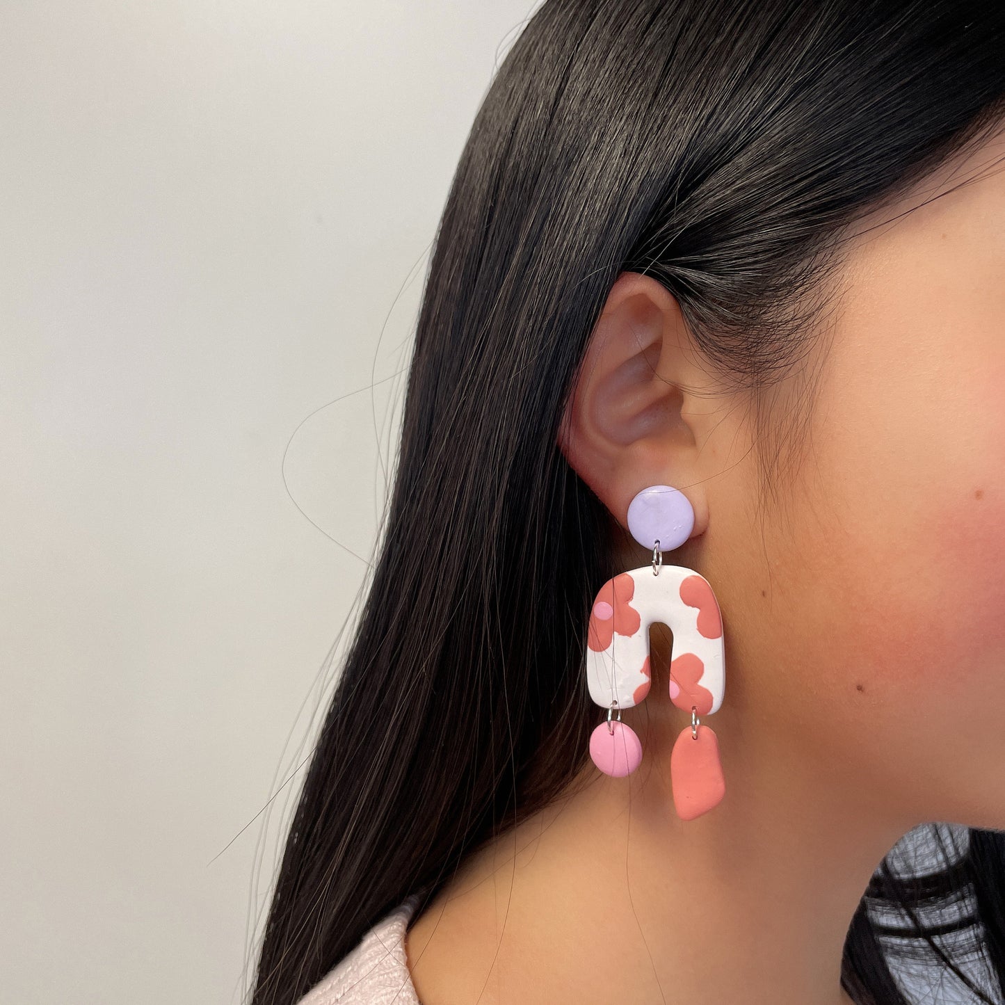 Flower Arch Dangle//Polymer Clay Earrings//Geometric Clay Earrings//Statement Earrings//More on Sunniecreative.com