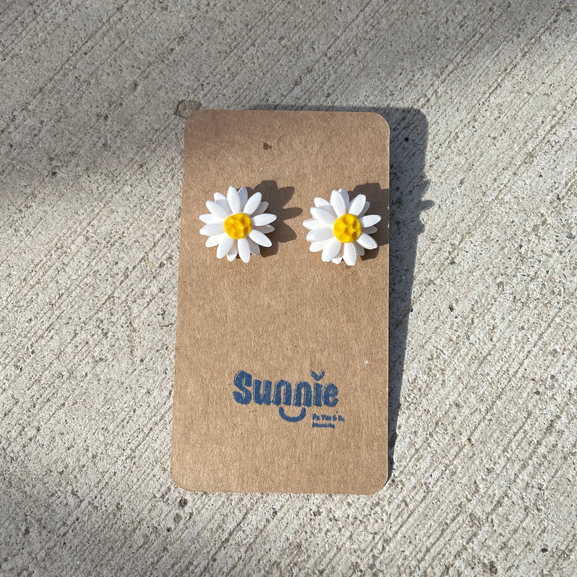 Daisy Studs//Flower Polymer Clay Earrings//Sunflower Studs