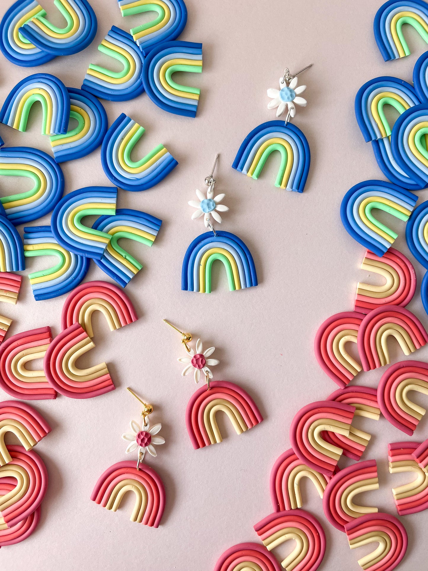 Summer Rainbow Flower Earrings//Rainbow Polymer Clay Earrings//handmade earrings //statement earrings //rainbow earrings