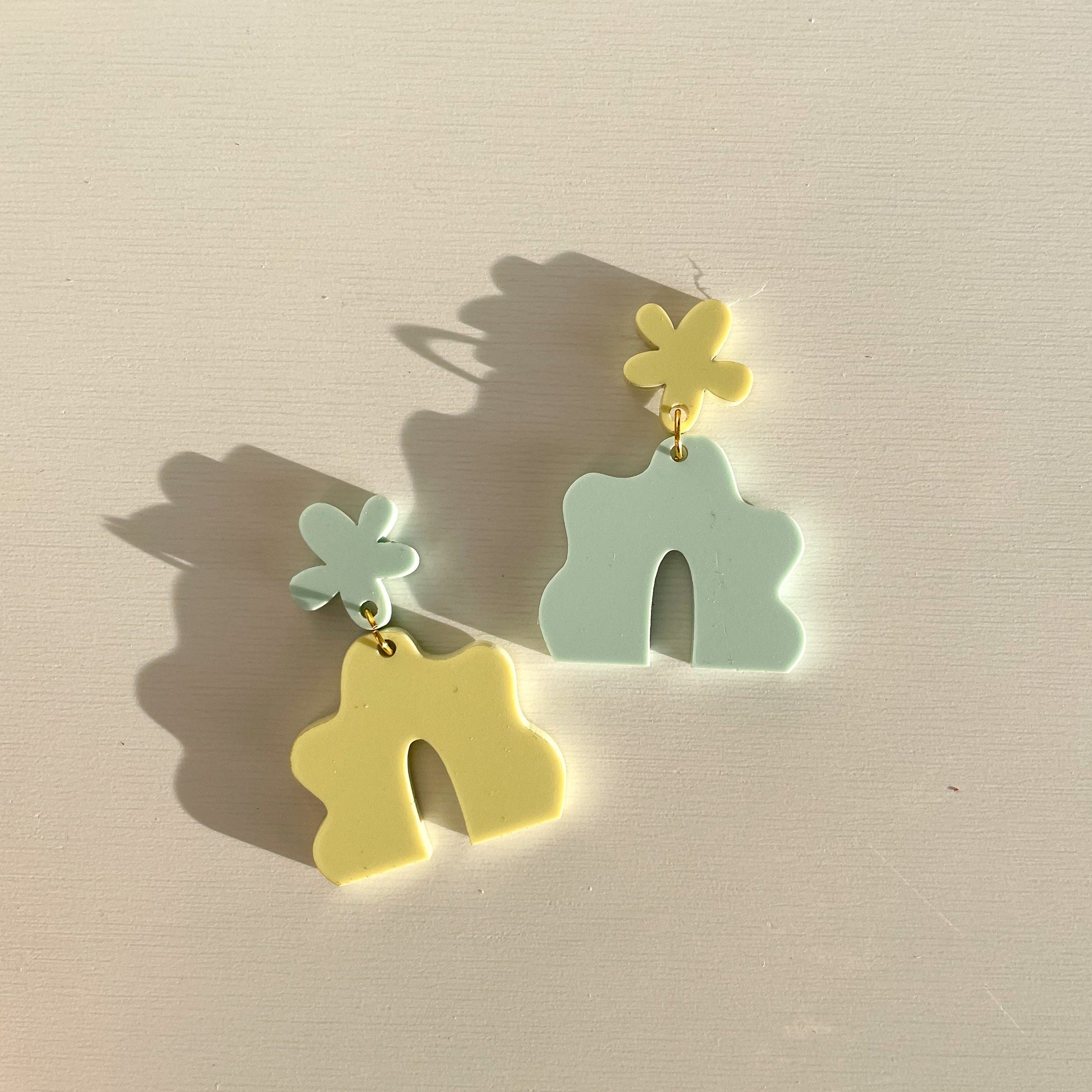 Mismatch Sunnie Flower Blob Arch-Matte