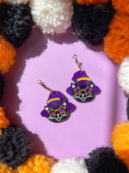 Witchy Black Cat//Halloween earrings// cat jewelry//spooky accessories//Halloween fashion//cute cat design//festive jewelry.