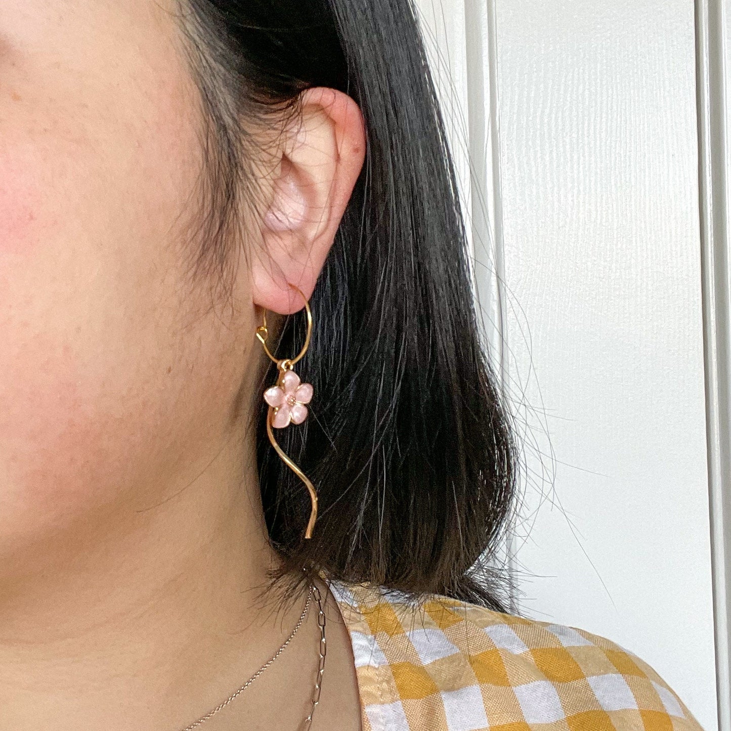 Pink Flower Charm Hoops//Flower Earring//Statement Earring//Spring Earring// Dainty Earrings