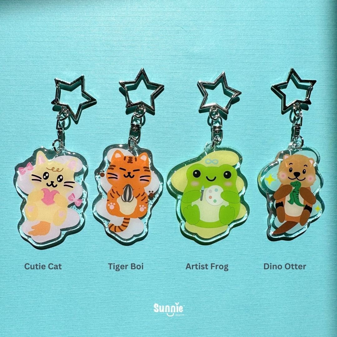 Animal Acrylic Keychain//Cartoon Art Style Double-Sided Epoxy Glitter Charm//Cute Animal Lover Gift//Seventeen-inspired Keychain//K-Pop